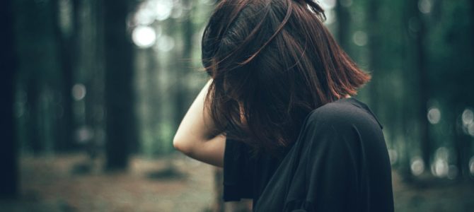 【トップにボリュームを出すには?】ぺたんこ髪の悩みを解決! 【トップにボリュームを出すには?】ぺたんこ髪の悩みを解決!